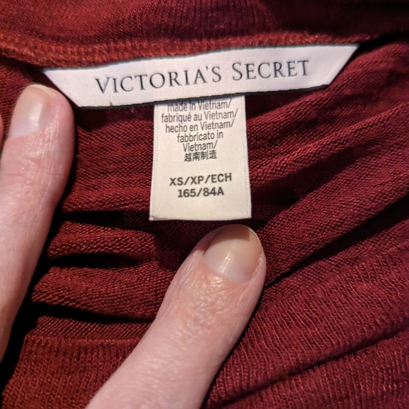 Sweaters - Picture 3 of 3